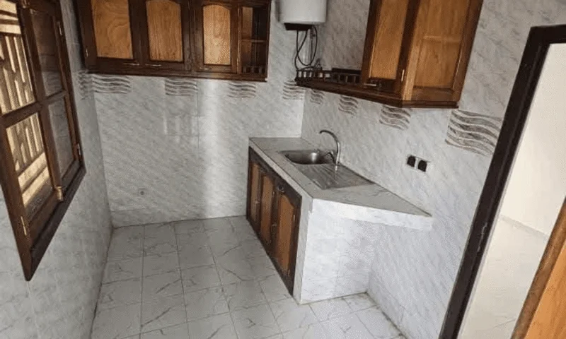 2 ch + Salon à mpissa – photo 4