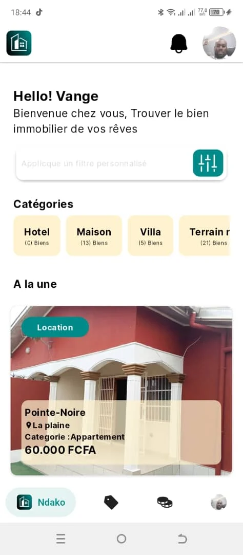 Application Ndako : écran d’accueil avec catégories et biens à la une