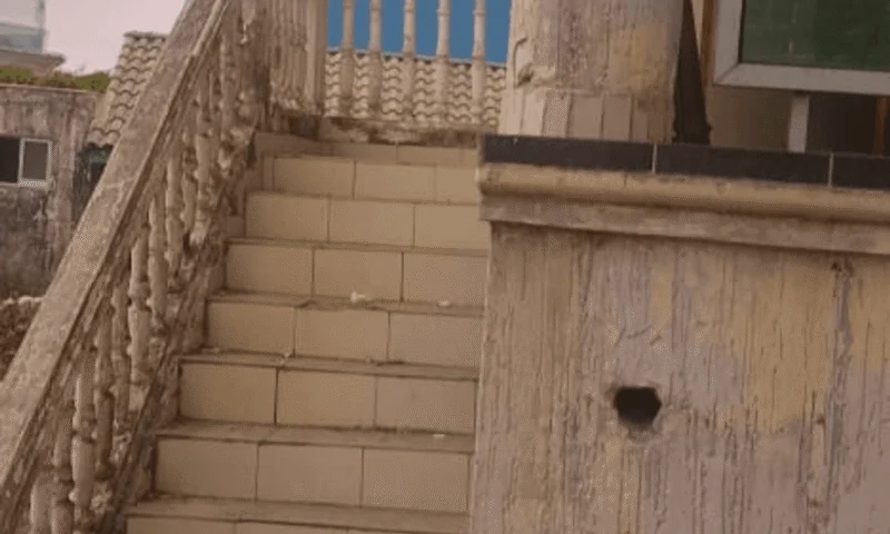 Villa triplex à rehabiliter – photo 4